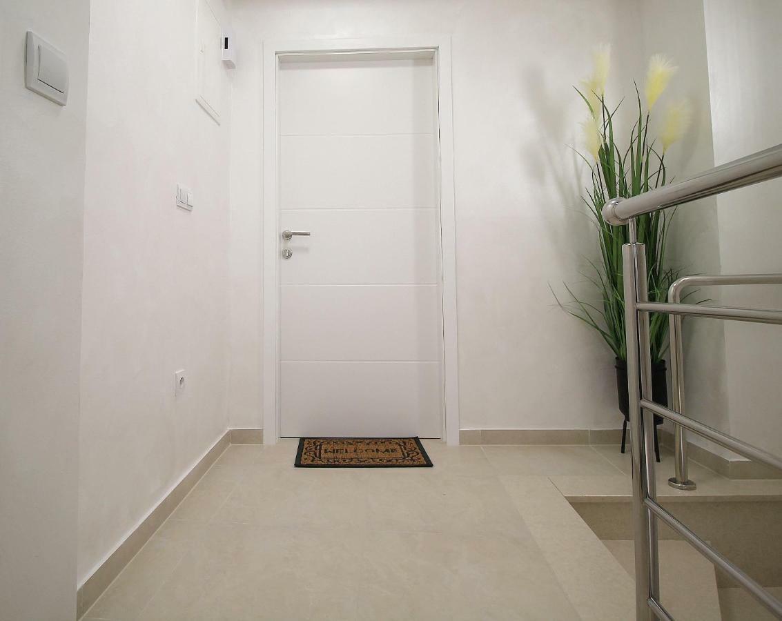 Arbel Apartments Пореч Екстериор снимка