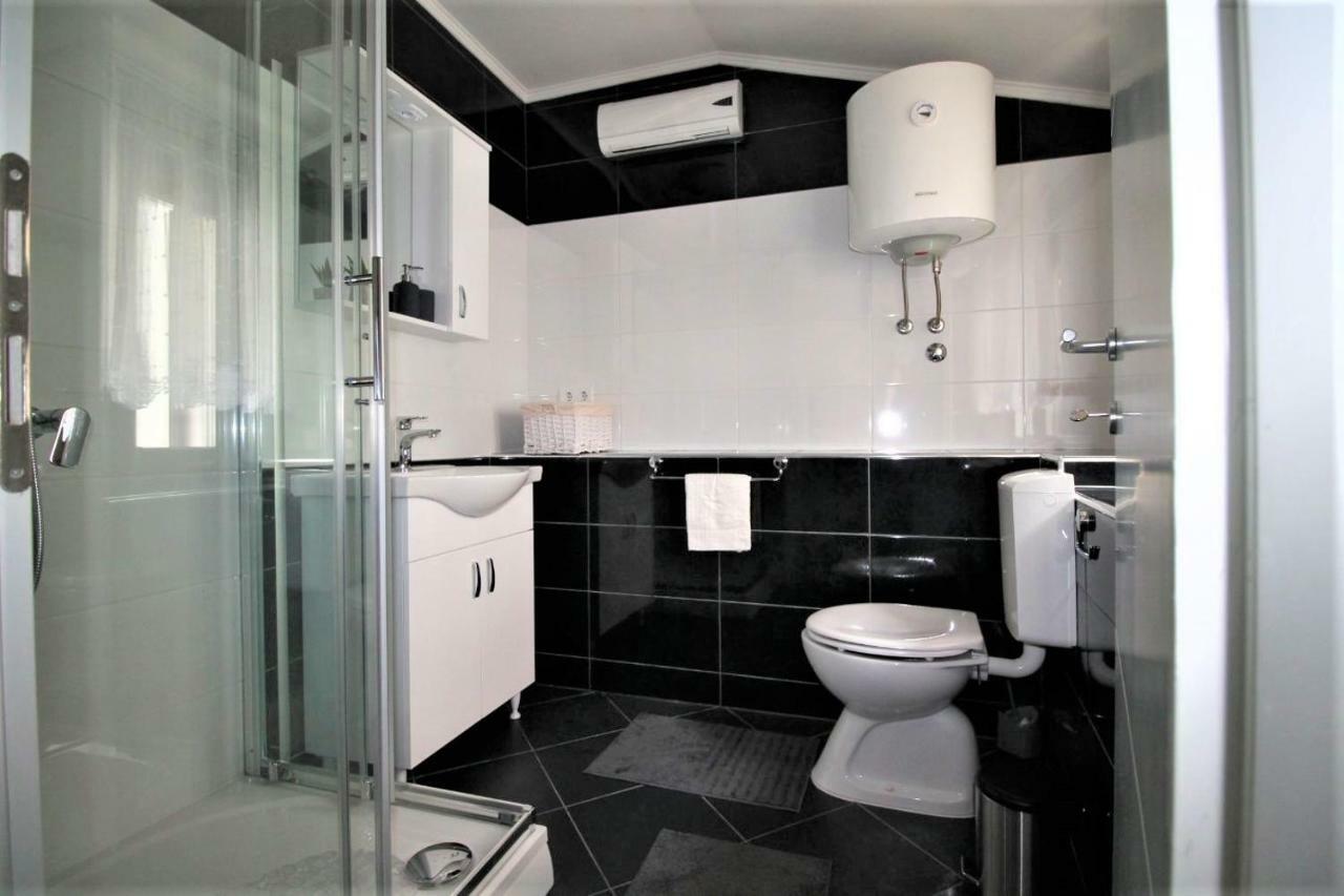 Arbel Apartments Пореч Екстериор снимка